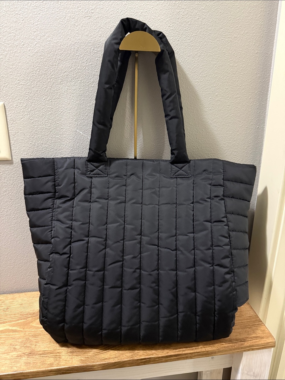 GAP Quilted Puffer Tote - Black